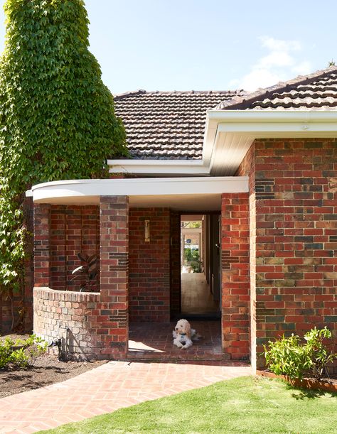 Art Deco Extension, Art Deco Brick House, Brick Home Renovation Exterior, Art Deco Renovation Australia, Art Deco Exterior Home, Art Deco House Exterior, Clinker Brick House, Art Deco Facade, 1930s House Renovation