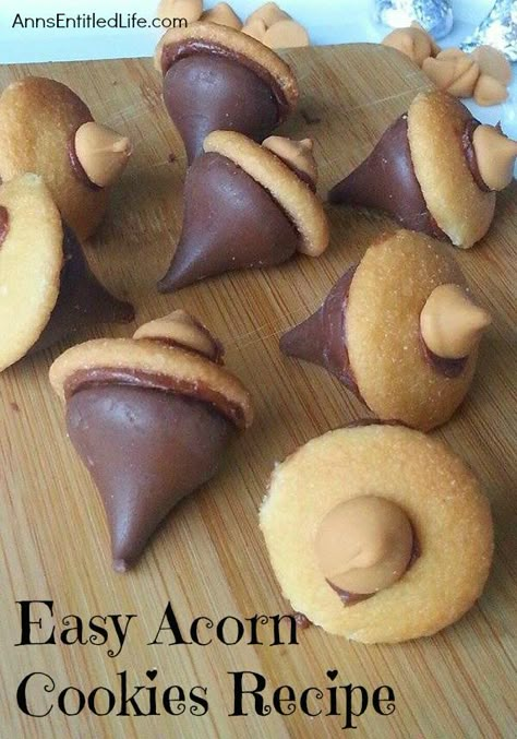 Fall sweet treats for those chilly nights Acorn Cookies, Fall Snacks, Thanksgiving Treats, Fall Treats, Fall Baking, Fall Desserts, Cookies Recipe, Dessert For Dinner, Cobbler