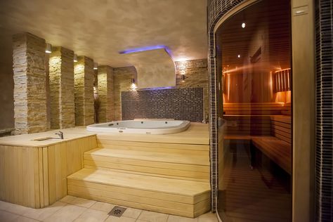 Jacuzzi Deck, Modern Saunas, Mobile Sauna, Jacuzzi Room, Inlaw Suite, Indoor Hot Tub, Hot Tub Room, New House Bathroom, Modern Bathroom Lighting