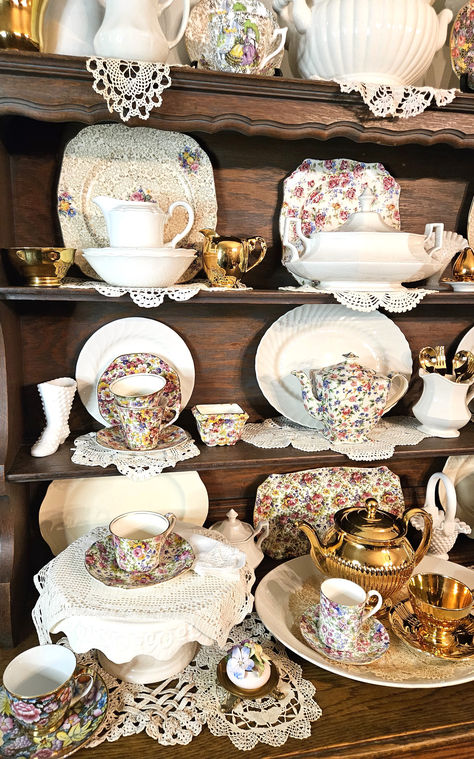 I am loving my Chintz Display in my smaller Welsh Dresser :) It makes me happy looking at it, and hopefully it will give you the same feeling, so bright, cheerful, with that English Countryside charm.  Follow for all the details and read my blog at the link. #chintz #hutch #display #summertime #royal #winton #teapot #teacup #tea #party #goldenage China Collection Display, Tea Set Display Ideas, Tea Cup Display Ideas, Fine China Display, Teacup Display, Tea Set Display, Tea Cup Display, Hutch Display, James Kent