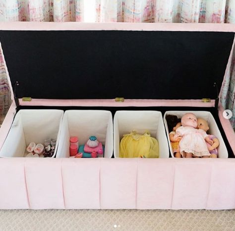 25 brilliant kids toy storage ideas Diy Toy Basket Storage, Bookshelf Closet Ideas For Kids, Doll Toy Storage, Babydoll Organization Ideas, Babydoll Storage Ideas, Baby Doll Organization Ideas, Baby Doll Storage Ideas, Big Toy Storage Ideas, Barbie Doll Storage Ideas