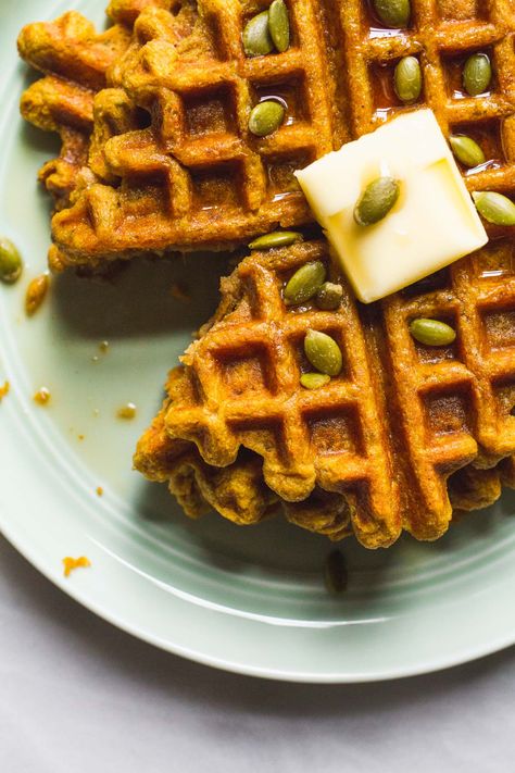 Pumpkin Protein Recipes, Pumpkin Protein Waffles, Pumpkin Protein Cookies, Pumpkin Protein Balls, Pumpkin Protein, Cake Pumpkin, Protein Waffles, Protein Cake, Waffle Cake