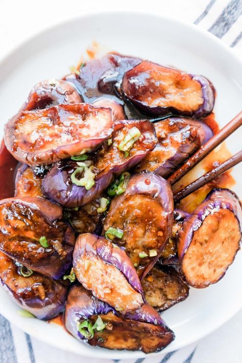 Eggplant In Garlic Sauce, Chinese Eggplant Recipes, Eggplant With Garlic Sauce, Easy Vegetable Side Dish, Chicken Eggplant, Eggplant Recipes Easy, Easy Vegetable Side Dishes, Vegetable Side Dish, Eggplant Dishes