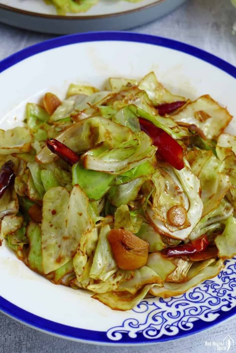 Hand-torn leaves cooked to a tender-crispy texture, Chinese style cabbage stir-fry is simple yet delicious. This recipe shows you how to make it in two ways. Chinese Cabbage Stir Fry, Stir Fried Cabbage Recipes, Fried Cabbage Recipes, Vegetable Stir Fry Recipe, Cabbage Stir Fry, Veggie Fries, Chinese Vegetables, Asian Vegetables, Fried Cabbage