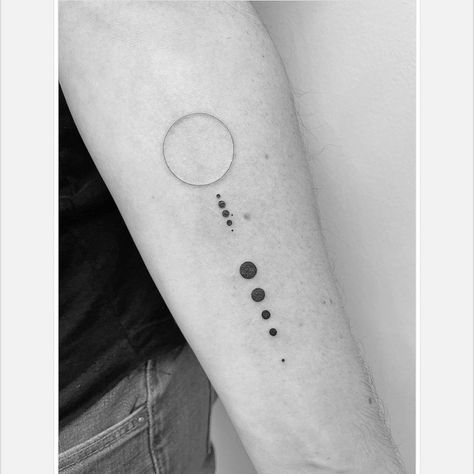 Solar System Tattoo Minimalist, Space Arm Tattoo, Winter Tags, Queen Of Hearts Tattoo, Astronomy Tattoo, Solar System Tattoo, Army Tattoos, Universe Tattoo, Minimal Tattoo Design