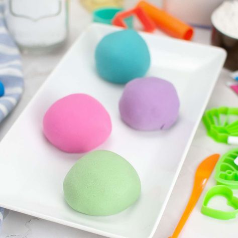 DIY Natural Homemade Non Toxic Playdough Recipe - Thrive at Home Non Toxic Playdough, Make Your Own Playdough, Natural Playdough, Yellow Beets, Diy Playdough, Spinach Juice, Natural Food Coloring, Playdough Recipe, Homemade Playdough