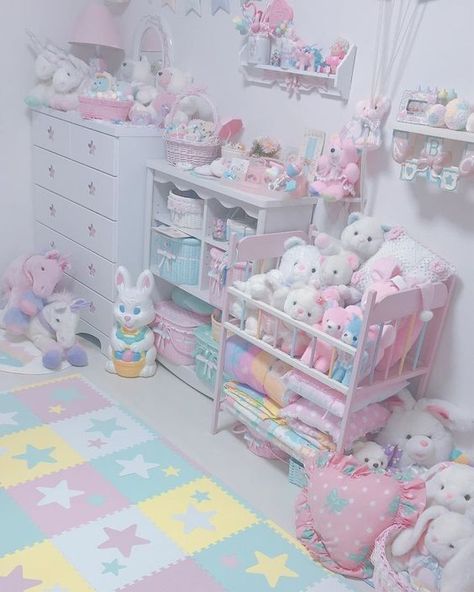 Mother Garden Strawberry, Garden Strawberry, Mother Garden, Kawaii Bedroom, Tropical Aesthetic, Hello Kitty Rooms, Room Hacks, Dream Nurseries, Cute Rooms