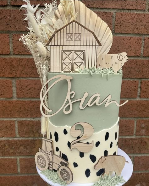 Farm Baby Shower Cake, Farm Themed 1st Birthday Party, Farm Themed 1st Birthday, Cow Print Cake, Gender Neutral First Birthday, Cow Print Cakes, Barn Birthday Party, Barnyard Cake, Tractor Cake