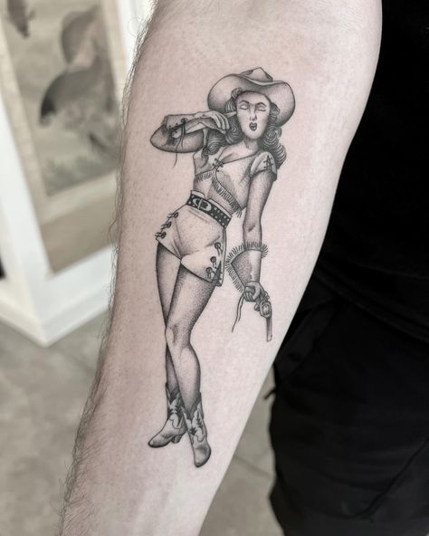 Cowgirl for Nick! Thank you! . . . done with Magic Moon Needles from @magicmoon_tattoo_supply #cowgirl #cowgirltattoo #pinuptattoo #pinup #bishopwand #magicmoontattooneedles #magicmoontattoosupply #tattoo #finelinetattoo #herzdame #blackwork #blackworkers #tttism #btattooing #ttmmt #comfortcarts #fullcircletattoo #sandiego #sdtattoo #sdtattooartist Full Circle Tattoo, Cowgirl Tattoos, Magic Moon, Pin Up Tattoos, B Tattoo, Tattoo Needles, Tattoo Supplies, Fine Line Tattoos, Moon Tattoo