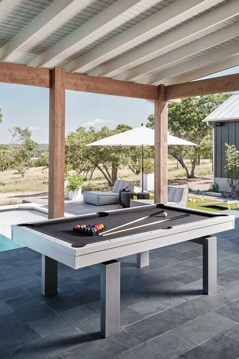 60 Breathtaking Backyard Ideas - Outdoor Space Design Inspiration Outdoor Game Room, Game Room Outdoor, Patio Games, Minimalist Cabin, Outdoor Pool Table, Custom Pool Tables, Modern Fountain, Outdoor Patio Designs, Paved Patio