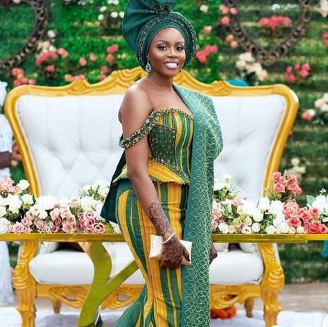 Northern Kente Dress Styles Classy, Northern Kente Styles For Engagement, Northern Kente Styles, Kente Styles For Engagement, Natural Hair Updo Tutorial, Northern Kente, Ghana Culture, Kente Designs, Kente Fashion