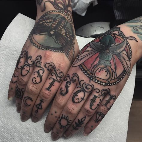 Finger Letter Tattoos, Aaa Tattoo, Knuckles Tattoo, Unique Hand Tattoos, Toe Tattoos, Piercing Inspiration, Infinity Tattoo Designs, Hip Thigh Tattoos, Knuckle Tattoos