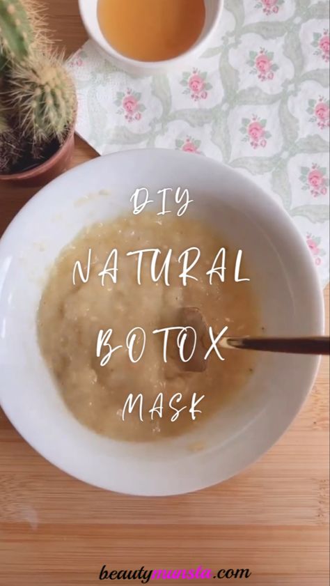 You can achieve a botox effect at home by applying this banana face mask, also known as natures botox! Because it has skin tightening effect and leaves your skin supple and shiny like glass skin Face Wrinkles Anti Aging, Diy Botox, Tightening Face Mask, Natural Botox, Tighten Facial Skin, Banana Face Mask, Botox Face, Face Tightening, Banana Benefits