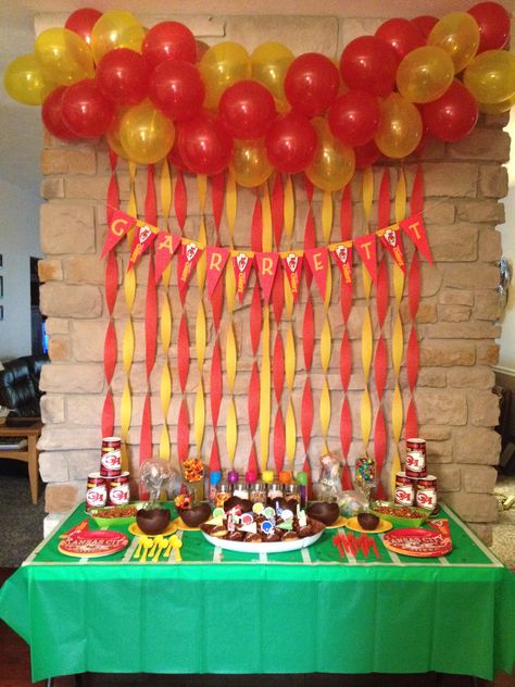 Kansas City Chiefs birthday party 49ers Birthday Party, 49ers Birthday, Superbowl Outfits, Party City Decorations, Superbowl Party Decorations, City Images, Bowl Party Food, City Decor, 41st Birthday