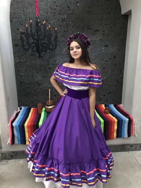 Mexican Clothing Style, Mexican Traditional Clothing, Coco Theme Party, Mexican Fiesta Dresses, Jalisco Dress, Folklorico Dresses, Mexico Dress, Mexican Skirts, Traditional Mexican Dress