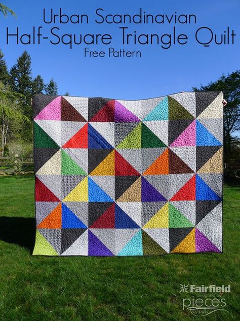 Scandinavian Quilts, Hst Quilt, Half Square Triangle Quilts Pattern, Fat Quarter Quilt Pattern, Triangle Quilt Pattern, Big Block Quilts, Chic Quilts, Quilt Modernen, Fat Quarter Quilt