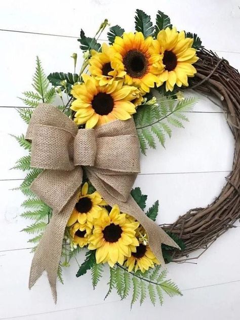 Diy Wreaths Decor, Sunflower Burlap Wreaths, Door Wreaths Burlap, Bow Door, Front Door Wreaths, Door Wreaths Diy, Sunflower Wreath, Burlap Bow, Sunflower Decor