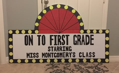 Red carpet class party marquee Diy School Decor, Red Carpet Graduation Theme Preschool, Hollywood Graduation Theme Preschool, Red Carpet Themed Classroom Door, Hollywood Hallway Theme, Red Carpet Classroom Door, Red Carpet Literacy Night, Red Carpet Classroom Awards, Red Carpet Party Decorations