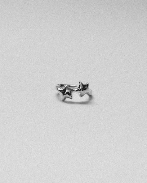 Twin Stars Ring | Made from .925 Sterilng Silver – softandsticky Silver Star Ring, Lost Wax Jewelry, Cool Rings, Star Rings, Stars Ring, Rings Silver, Twin Stars, Jewelry Lookbook, Star Ring