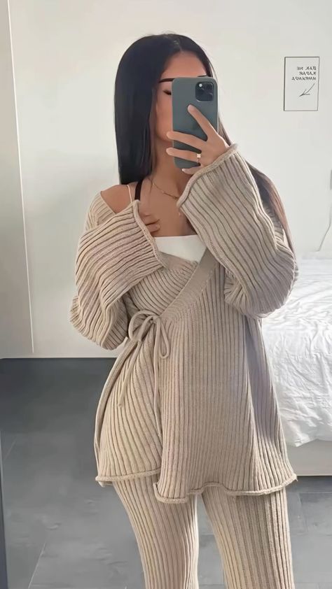 Lounge Wear Ideas, Sleepover Outfit, Post Partum Outfits, Modest Fits, Zara Fashion, Stylish Work Outfits, Fashion Mistakes, Modest Fashion Outfits, Baddie Outfits Casual