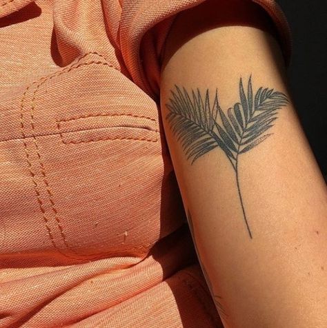 Palm Frond Tattoos, Palm Tree Leaf Tattoo, Palm Branch Tattoo, Palm Leaf Tattoo, Giraffe Tattoo, Aa Tattoos, Inspo Tattoo, Matching Tats, Cuff Tattoo