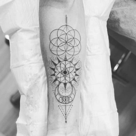 geometric-line-work-sun-moon-tattoo-meagzalbanyink Geometric Tattoo Women Arm, Vector Equilibrium Tattoo, Geometric Celestial Tattoo, Polkatrash Tattoo, Scared Geometry Tattoo, Geometric Tattoo Design Women, Geometric Thigh Tattoo, Sacred Geometry Tattoo Women, Fine Line Geometric Tattoo