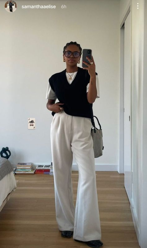 Fashion Corporate Aesthetic, Loose Fashion Style, Corporate Street Wear, Uni Presentation Outfit, Scandinavian Corporate Outfit, Clean Streetwear Women, Genz Work Outfits, European Work Outfits, Black Wide Leg Trousers Outfit Classy