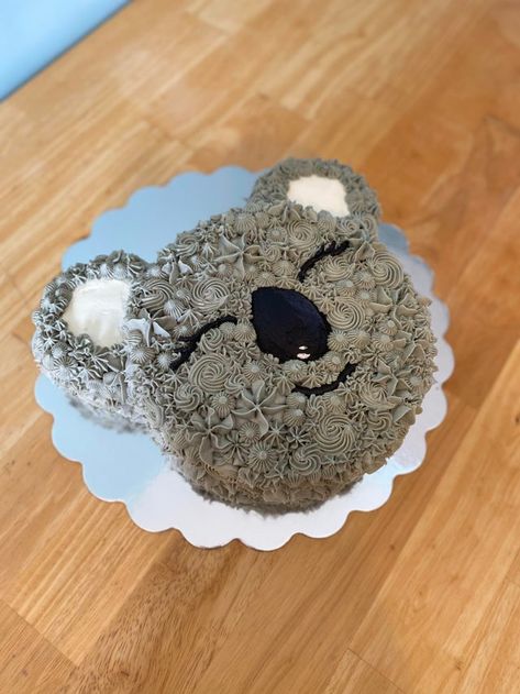 Koala Birthday Party Decorations, Kuala Cake, Koala Cupcakes For Kids, Koala Smash Cake, Koala Cakes Birthday, Koala Cake Ideas, Koala Cake Birthday Kids, Koala Birthday Party Ideas, Koala Birthday Cake