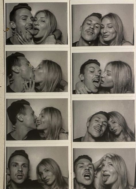 Photobooth couple kissing Kissing Photo Booth, Photo Booth Couple Pictures, Photo Booth Couples, Photobox Couple, Photobooth Ideas Poses Couple, Photo Booth Poses Couple, Bad Mothers, Iphone In Hand, Photobooth Poses