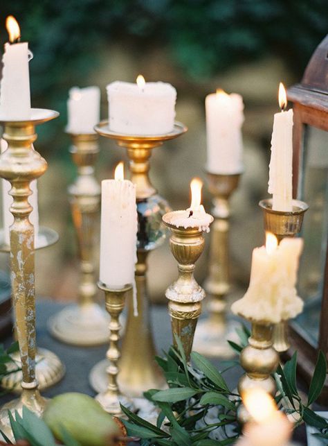 Vintage Gold Candlesticks | Kurt Boomer Photography | Raw and Refined Elegant Winter Wedding in Slate and Stone White Candles Wedding, Vintage Wedding Centerpieces, Winter Wedding Centerpieces, Candlestick Centerpiece, Elegant Winter Wedding, Candle Wedding Centerpieces, Gold Candle Sticks, Wedding Winter, Gold Candles