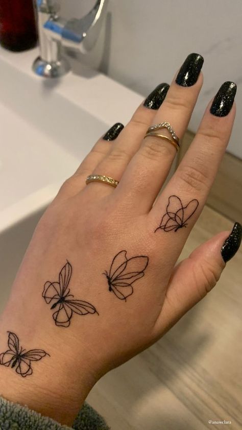 Tattoo Lily, Tato Henna, Hand And Finger Tattoos, Pretty Hand Tattoos, Finger Tattoo Designs, Tattoos Geometric, Hand Tattoos For Women, Arrow Tattoo, Small Hand Tattoos