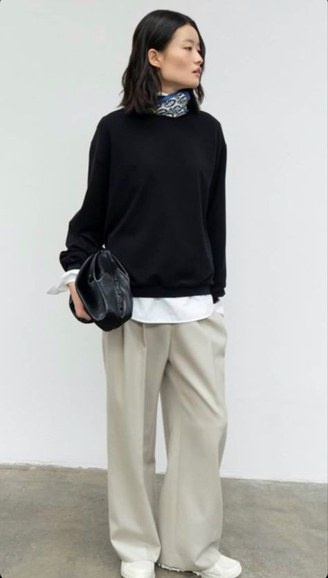 Japanese Minimalism Fashion, Tokyo Winter Outfit, Minimalist Fashion Winter, Japanese Minimalist Fashion, Wfh Outfits, Normcore Fashion, Minimalist Outfits, 2024 Inspiration, Minimal Outfit