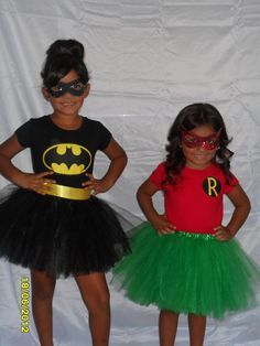 Robin Girl Costume, Super Hero Tutu, Robin Girl, Diy Batman, Batgirl And Robin, Robin Costume, Easy Costume, Batman Costume, Bat Man