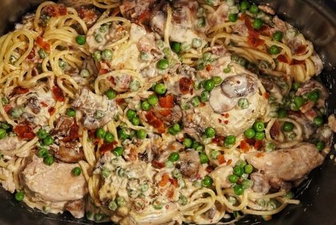 Crockpot Cajun, Healthy Crock Pot Meals, Crockpot Foods, Healthy Crock Pot, Crockpot Pasta, Chicken Carbonara, Chicken Parmesan Pasta, Creamy Chicken Pasta, Filled Pasta