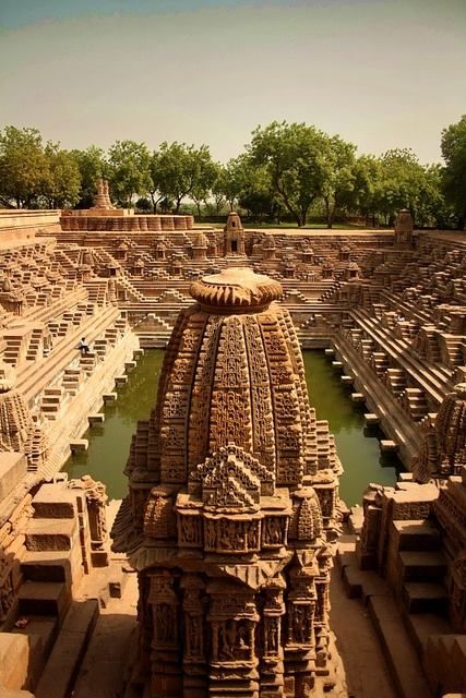 The Sun Temple at Modhera in Gujarat, India Sun Temple, Amazing India, Hampi, Hindu Temple, Ancient City, Sacred Places, Ancient Architecture, Place Of Worship, Incredible Places