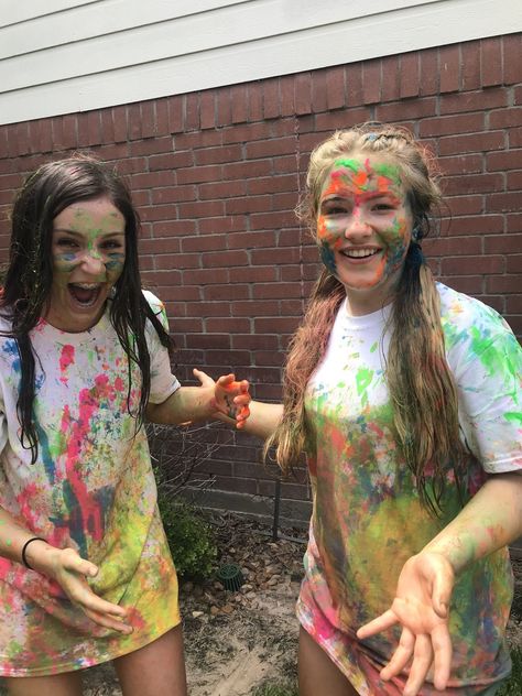 Paint slip n’ slide results! Paint Slip And Slide, Group Picture Ideas, Bestie Pictures, 4 Lifers, Friend Group Pictures, Life Core, Slip N Slide, Dear Best Friend, Cake Cream