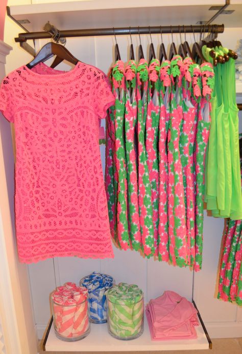 Lilly Preppy Lifestyle, The Closet, Preppy Outfits, New Yorker, Preppy Style, Look Fashion, Passion For Fashion, Spring Summer Fashion, Lilly Pulitzer