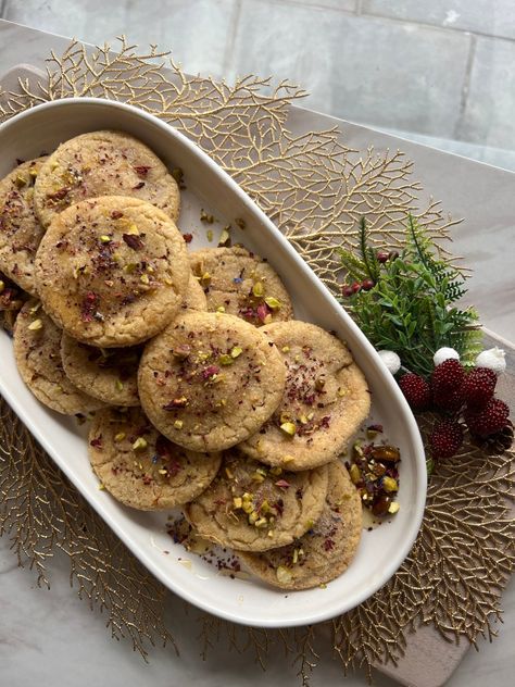 Honey, I’m Nuts for Baklava Cookies – Vanilla Bean Baklava Cookies Recipe, Baklava Cookies, Raw Pistachios, Shake N Bake, Cookie Swap, Vanilla Cookies, Baking Sweets, Brown Butter, Baklava