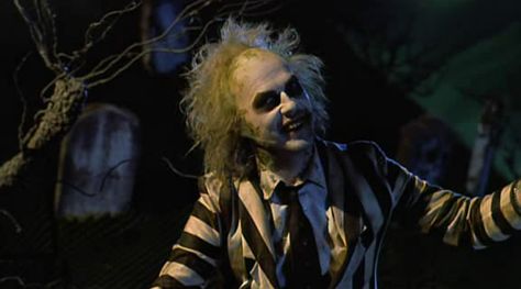 "It's showtime." - Beetlejuice, Beetlejuice (1988) Beatle Juice, Tim Burton Beetlejuice, Tikki Y Plagg, Beetlejuice Movie, Geena Davis, Tim Burton Films, Show Time, Tim Burton Movie, Michael Keaton