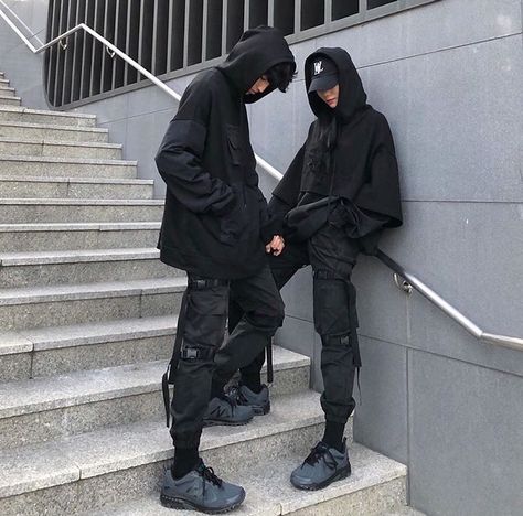 Techwear Couple, Techware Fashion, Tech Wear Aesthetic, Goth Fashion Men, Tech Wear Fashion, Tech Wear, Techwear Fashion, Cyberpunk Clothes, Couple Fits