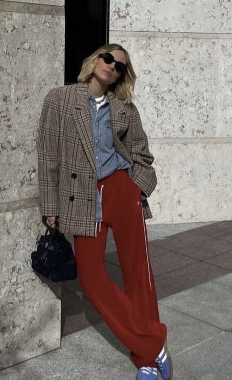 Menswear Inspired Womenswear, Sportwear Outfit, Street Style 2023, Copenhagen Street Style, Style 2023, London Street Style, Street Style Trends, Street Style Winter, Instagram Outfits