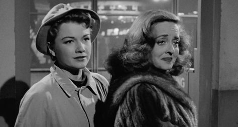 The 25 Best Classic Movies That Every Film Fan Needs to See — Best Life Best Classic Movies, The Number 13, Anne Baxter, Must See Movies, Old Hollywood Movies, All About Eve, New Actors, Movies Worth Watching, Number 13