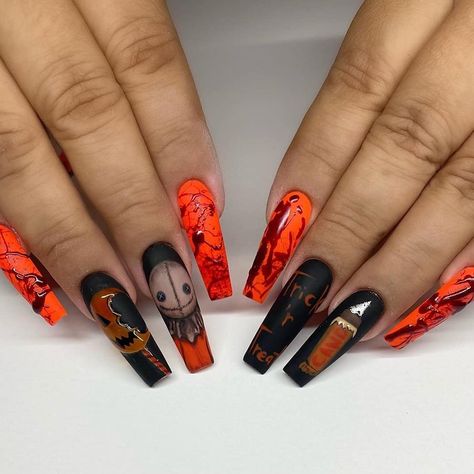 Trick R Treat Nails, Trick Or Treat Nails, Unique Halloween Nails, Horror Nail Art, Fake Nails Almond, Something Good To Eat, Halloween Nail Art Tutorial, Acrylic Nail Designs Coffin, Pretty Fingers