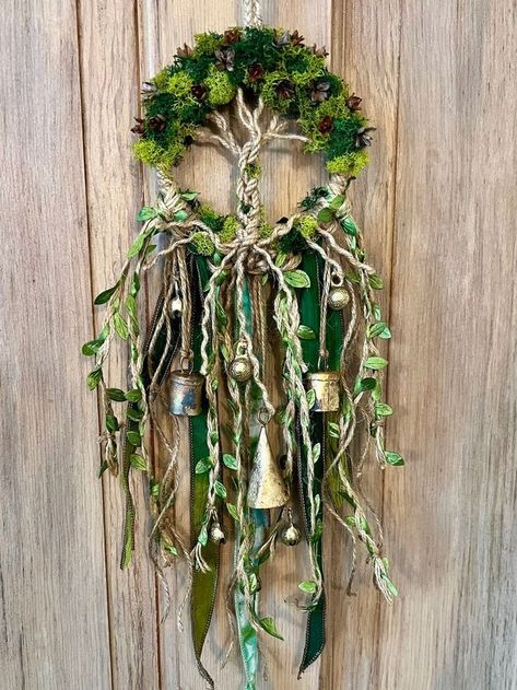 Witchy Store, Pagan Home Decor, Celtic Crafts, Bedroom 2023, Morris Dancers, Carillons Diy, Boho House Decor, Diy Dream Catcher Tutorial, Moon Wreath