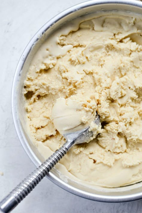 Brown Butter Ice Cream l SimplyScratch.com #homemade #brownbutter #icecream #fromscratch No Churn Lemon Ice Cream, Sorbets Recipes, Recipe Ice Cream, Butter Ice Cream, Lemon Ice Cream, Ice Cream Maker Recipes, Lemon Ice, Summer Eats, Ice Cream Dessert