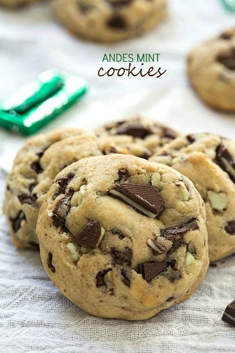 Mint Recipes Dessert, Gifting Cookies, Andes Mint Cookies, Mint Desserts, Quick Cookies, Perfect Cookies, Andes Mint, Toffee Cookies, Simple Cookies