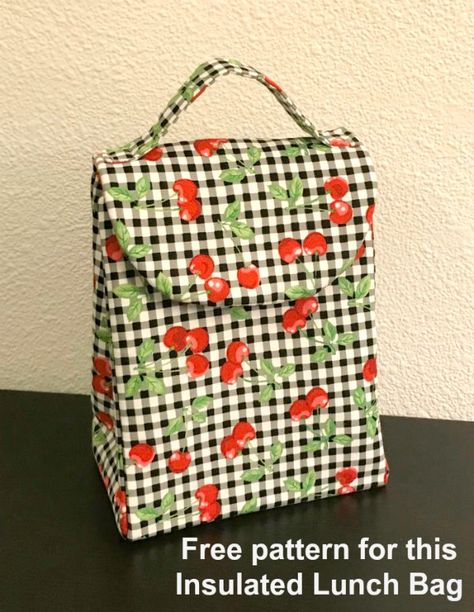 Sewing pattern for a lunch bag. This insulated lunch bag sewing pattern works for kids and adults. there is handle on the top and an optional clip on shoulder strap to sew. Easy to wipe clean optional vinyl lining and insulating batting make this ideal for everyday. #SewABag #BagSewingPattern #FreeSewingPattern #SewingForFree #LunchBagSewingPattern Lunch Bag Tutorials, Lunch Bags Pattern, Diy Lunch Bag, Diy Lunch, Bag Free Pattern, Sew Ins, Modern Bag, Beginner Sewing, Sac Lunch