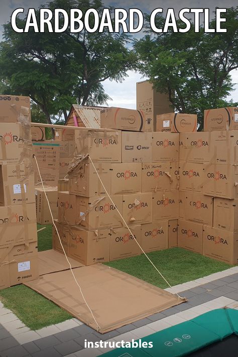 Bildabear shares how to make an ultimate cardboard castle fort! #Instructables #cardboard #upcycle #reuse #fort Box Forts, Cardboard Fort, Box Fort, Bike Challenge, Cardboard Projects, Dollar Diy, Cardboard Castle, Large Fridge, Cardboard Creations