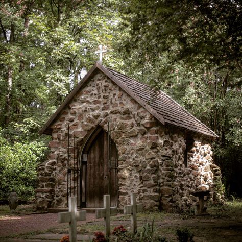 Rock Chapel in Carmel, Louisiana Chapplle Roan, Small Chapels, Chapel Rock Michigan, Arkansas Chapel In The Woods, Stone Chapel, Chapel In The Woods, Old Catholic Church, Old Country Churches, Church Pictures