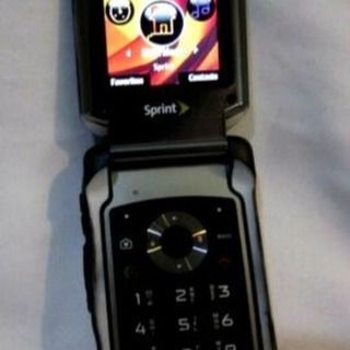 Ann Crawn (@nannycloset951) • Instagram photos and videos Razor Phone, Phone Is Locked, Ok Computer, Beautiful Butterfly Photography, Phone Lock, Motorola Razr, Flip Phone, Flip Phones, Cellular Phone